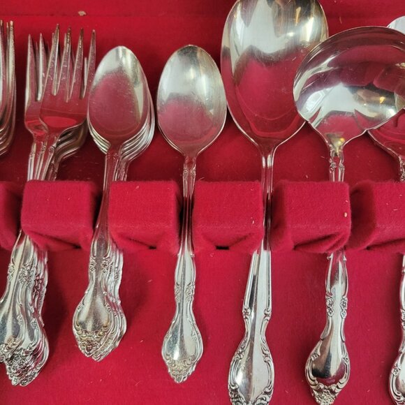 Oneida Community AFFECTION Silverplate Flatware 45 Pieces + McGraw Case … - Picture 11 of 15